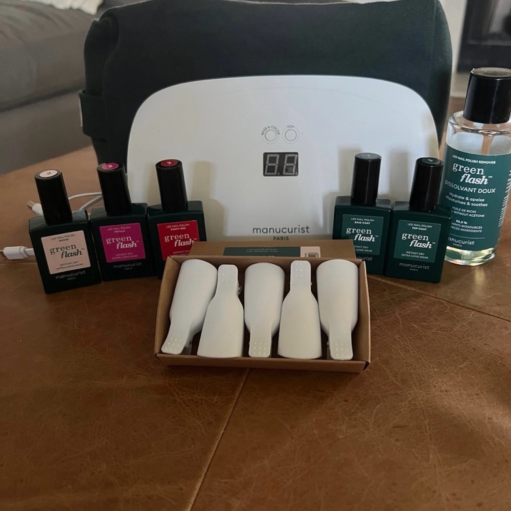 Manucurist Gel Nail Kit with LED Lamp
